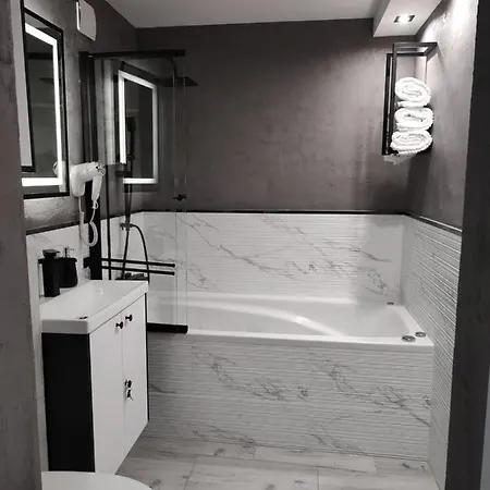 Mercury Apartment